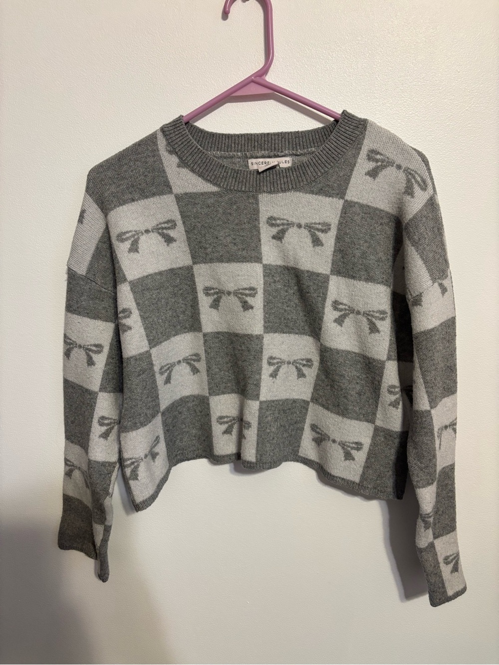 Bow checkered board sweater